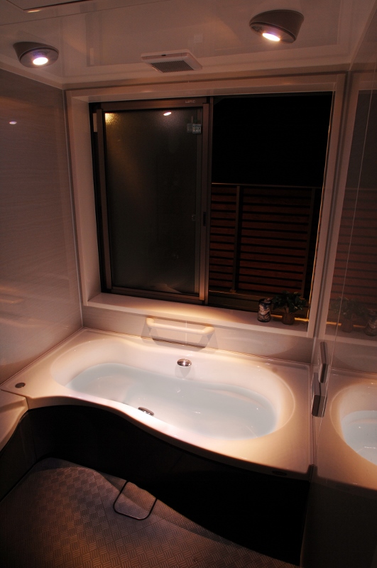 バリの家具が似合う家