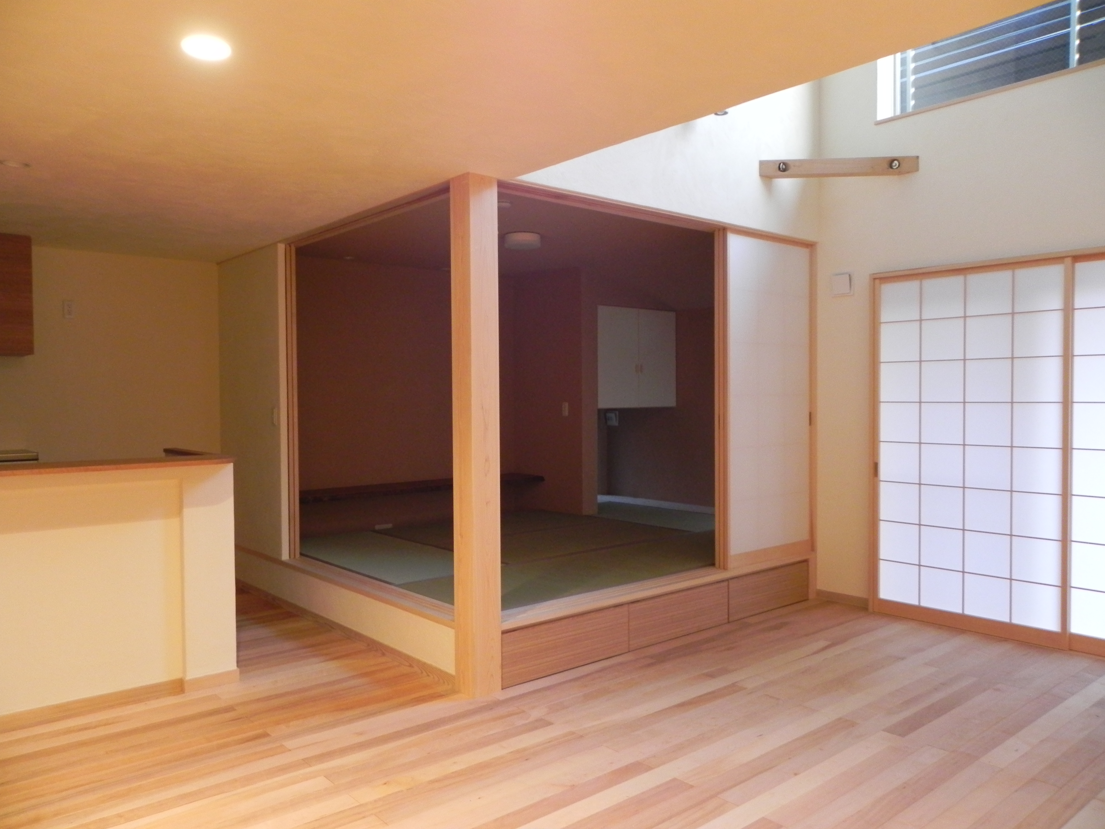 通り土間とRの天井