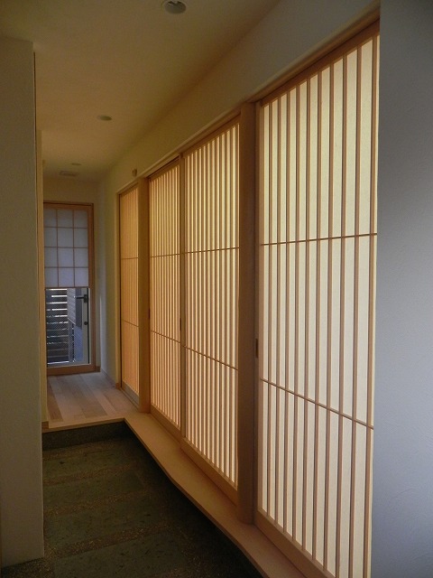 通り土間とRの天井