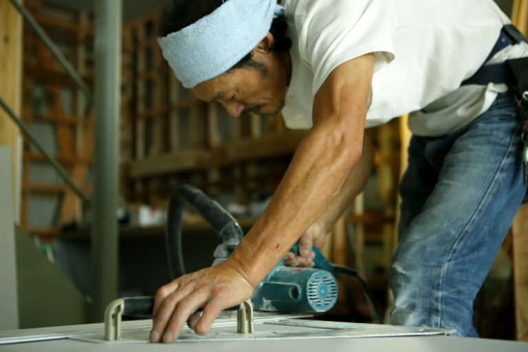 自然素材の家は顔が見える関係で