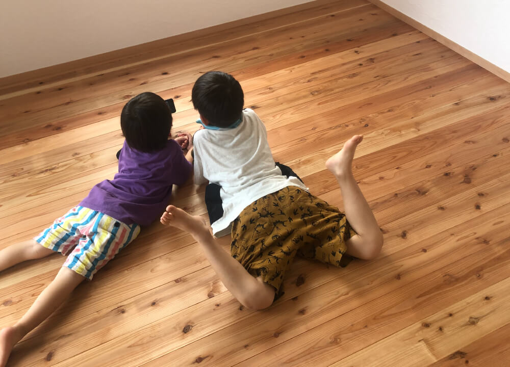 子ども